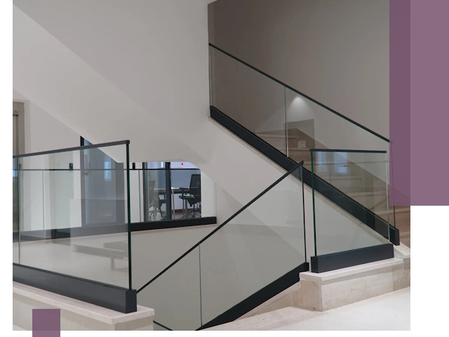 Стеклянные перила премиум-класса с установкой в Павловском Посаде