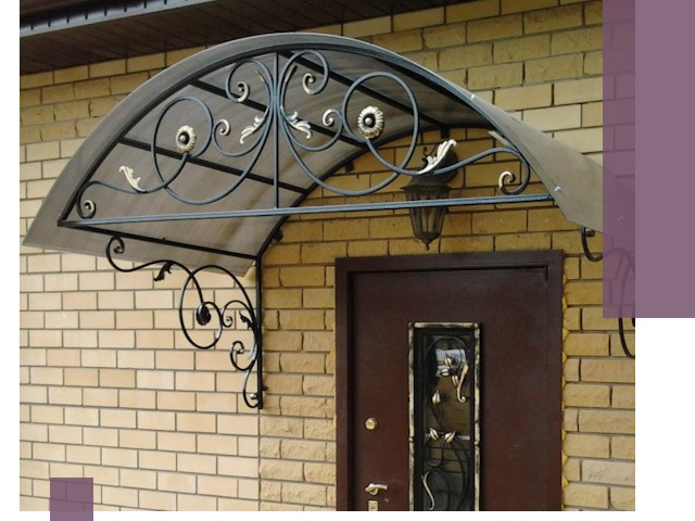 Изготовление козырьков из металла под ключ в Павловском Посаде