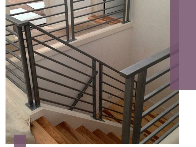 Изготовление поручней из металла и дерева в Павловском Посаде